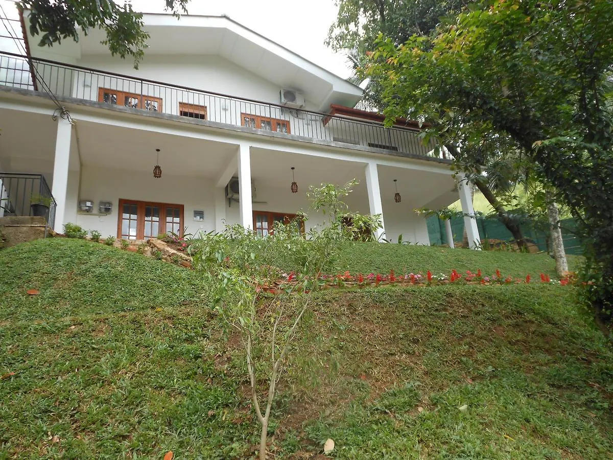 *** Hotel Lavender Hills Home Stay Kandy Sri Lanka